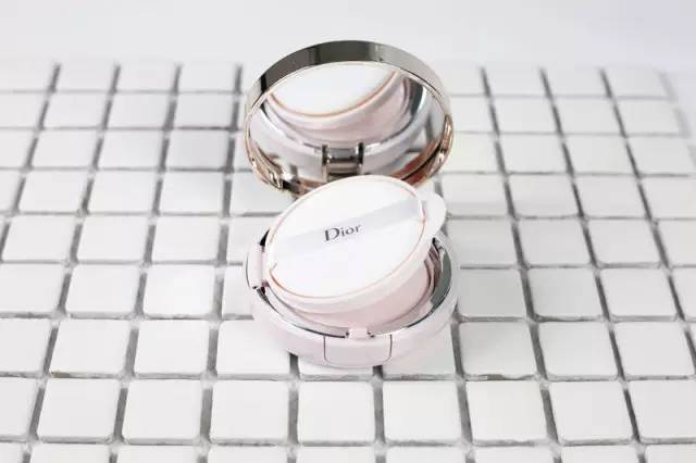 人人都说好的气垫,到底气垫好用还是粉底液好用