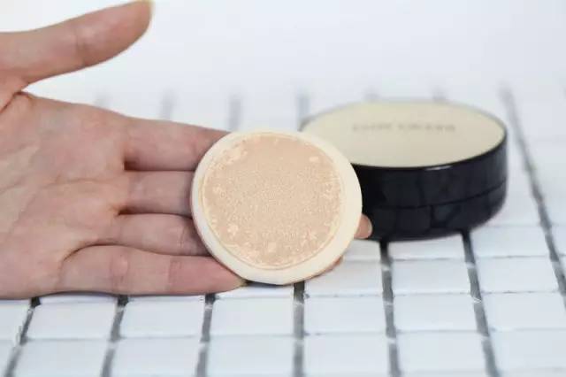 人人都说好的气垫,到底气垫好用还是粉底液好用