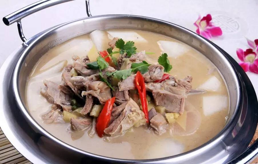 三千多平方公里的家，名字叫石柱