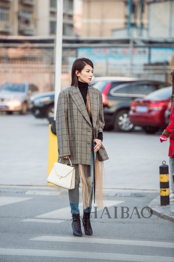 高甜！高圆圆、刘诗诗分别携老公过年双双把家还！海报时尚网华语明星街拍合辑,1月23日~2月2日！