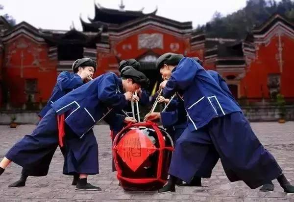 三千多平方公里的家，名字叫石柱