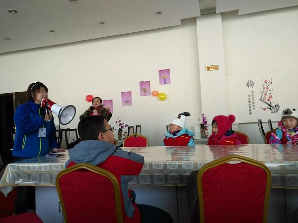 龙江旅游小记者杨若廷：平山神鹿滑雪场的单板滑雪之旅