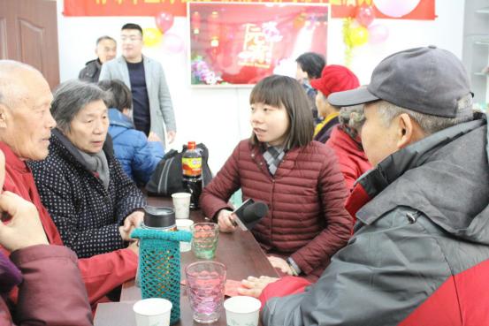 济南中研携手陈庄大街元宵会受欢迎市民携家带口尽享狂欢