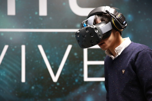 HTC年底推移动VR新品不是手机VR那是一体机？