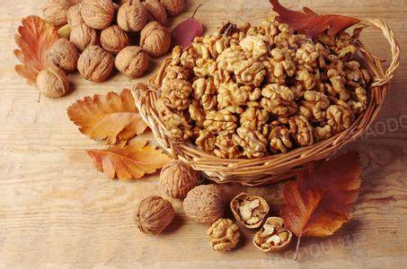 核桃去壳后保存,核桃去壳妙招