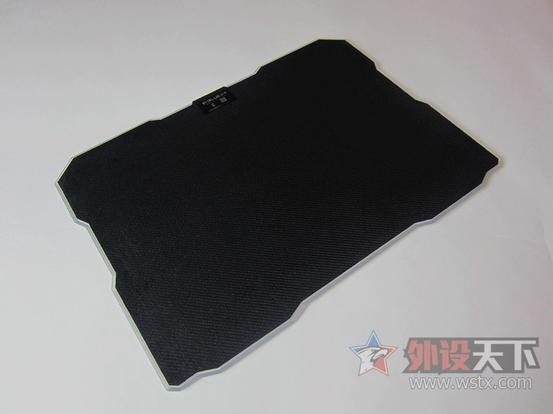 烧友的测评,宜博empo13鼠标垫