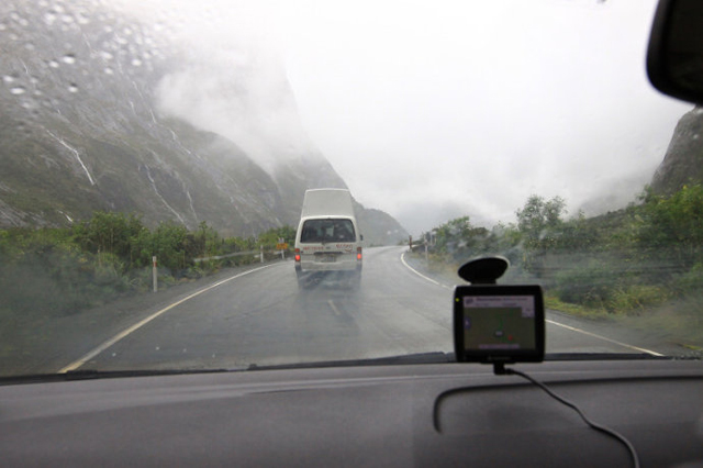 怎么才能去除车窗哈气,冬季怎么快速吹散车窗哈气