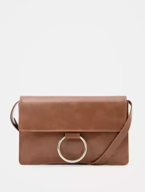 鬼怪剧终，那些美貌的包包却让女王完全停不下来种草