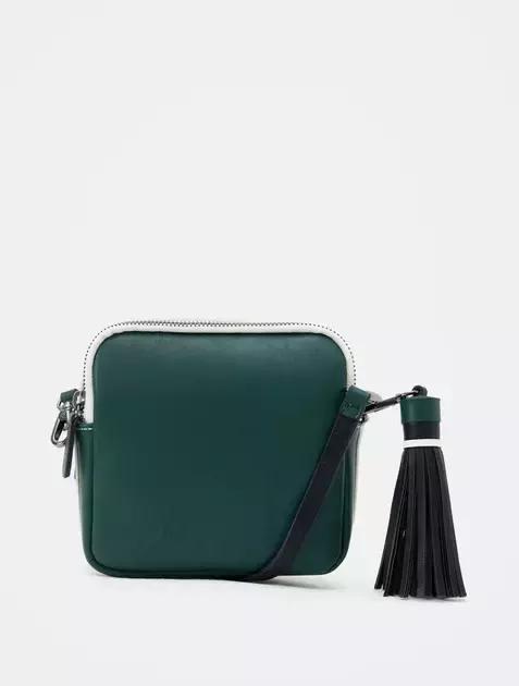 鬼怪剧终，那些美貌的包包却让女王完全停不下来种草