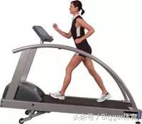 跑步的时候胸口疼怎么缓解,冬天跑步胸口疼是怎么回事