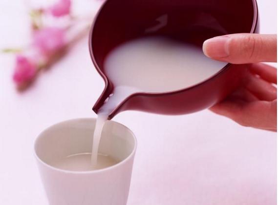 月子期间能喝米酒蛋吗,月子里喝米酒对宝宝有影响么