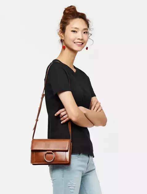 鬼怪剧终，那些美貌的包包却让女王完全停不下来种草