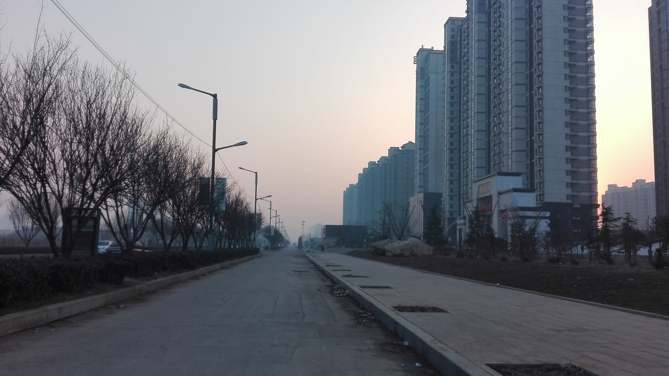 跑完步腿疼如何拉伸恢复,跑步后腿疼的拉伸动作