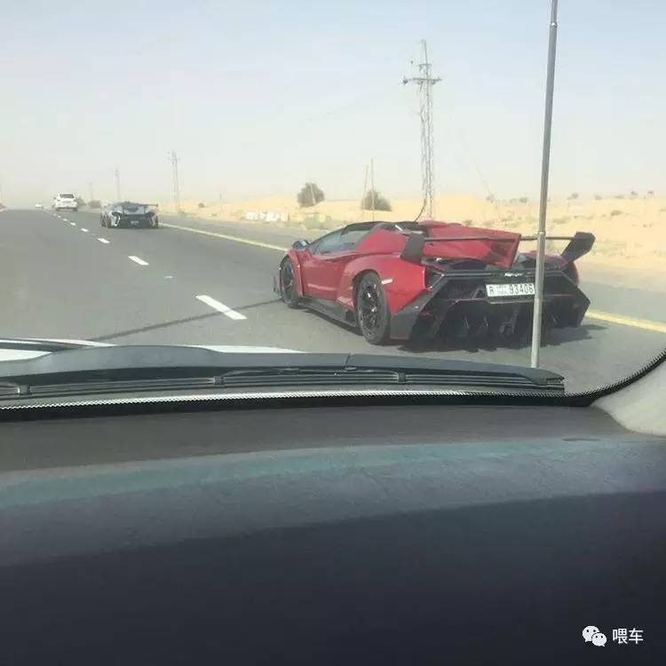 迪拜王子借给成龙车 (当迪拜王子见到成龙)