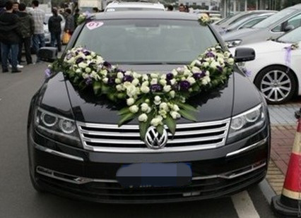 一大哥花了256万买了辆W12缸辉腾，引发了以下几件事！