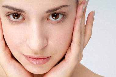 为什么额头突然长黑绒毛,有什么方法去掉额头纹