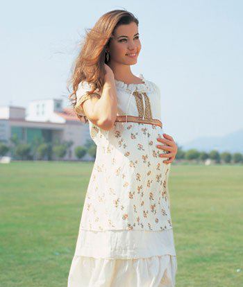 孕妈产子前完成马拉松，疯狂行为惊艳众人，孕妈应当效仿还是*制抵**