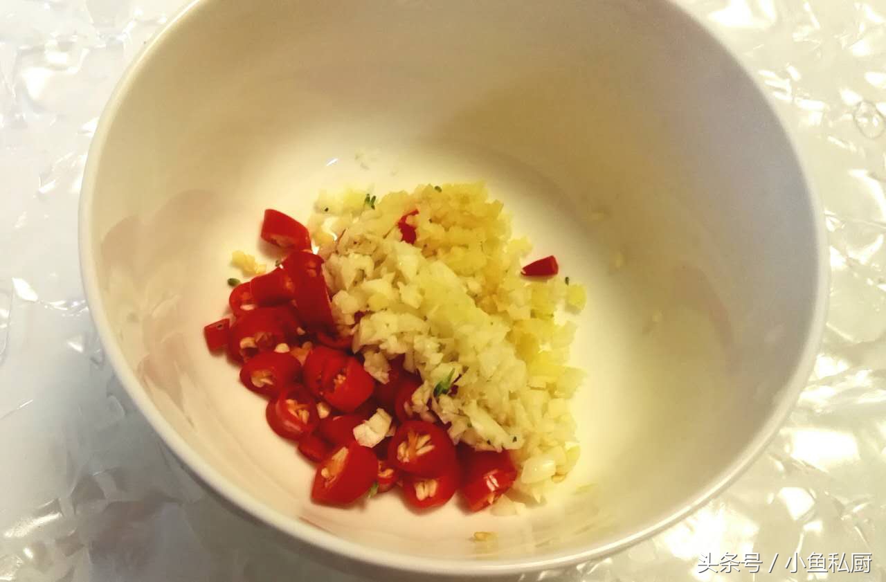 凉拌西兰花有哪些营养,西兰花加什么炒营养美味