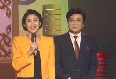 春晚舞台上的常青树，送走一首又一首神曲，却越唱越传神
