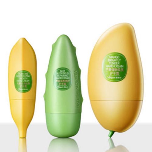 其实是精致的女人更勤快保养,懂得保养的女人一定越来越好看