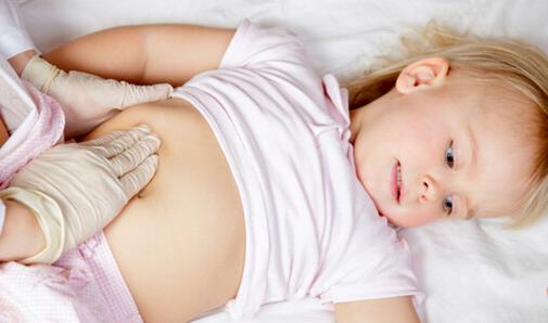 宝宝肚子胀气怎么排,宝宝肚子胀气如何快速消除