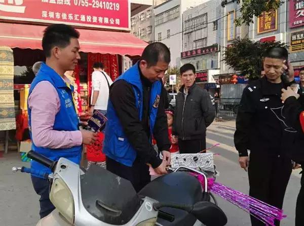 龙岗公安春节剪影丨你们上班啦？！我们还没“下岗”呐！