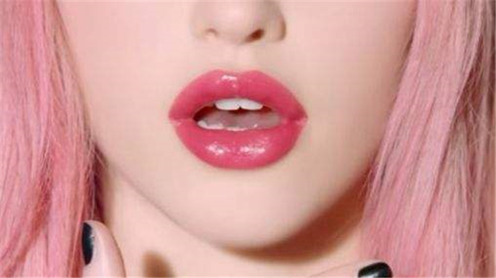 diy护唇小秘方告别嘴唇干裂,嘴唇干裂严重用哪个唇膏唇膜好