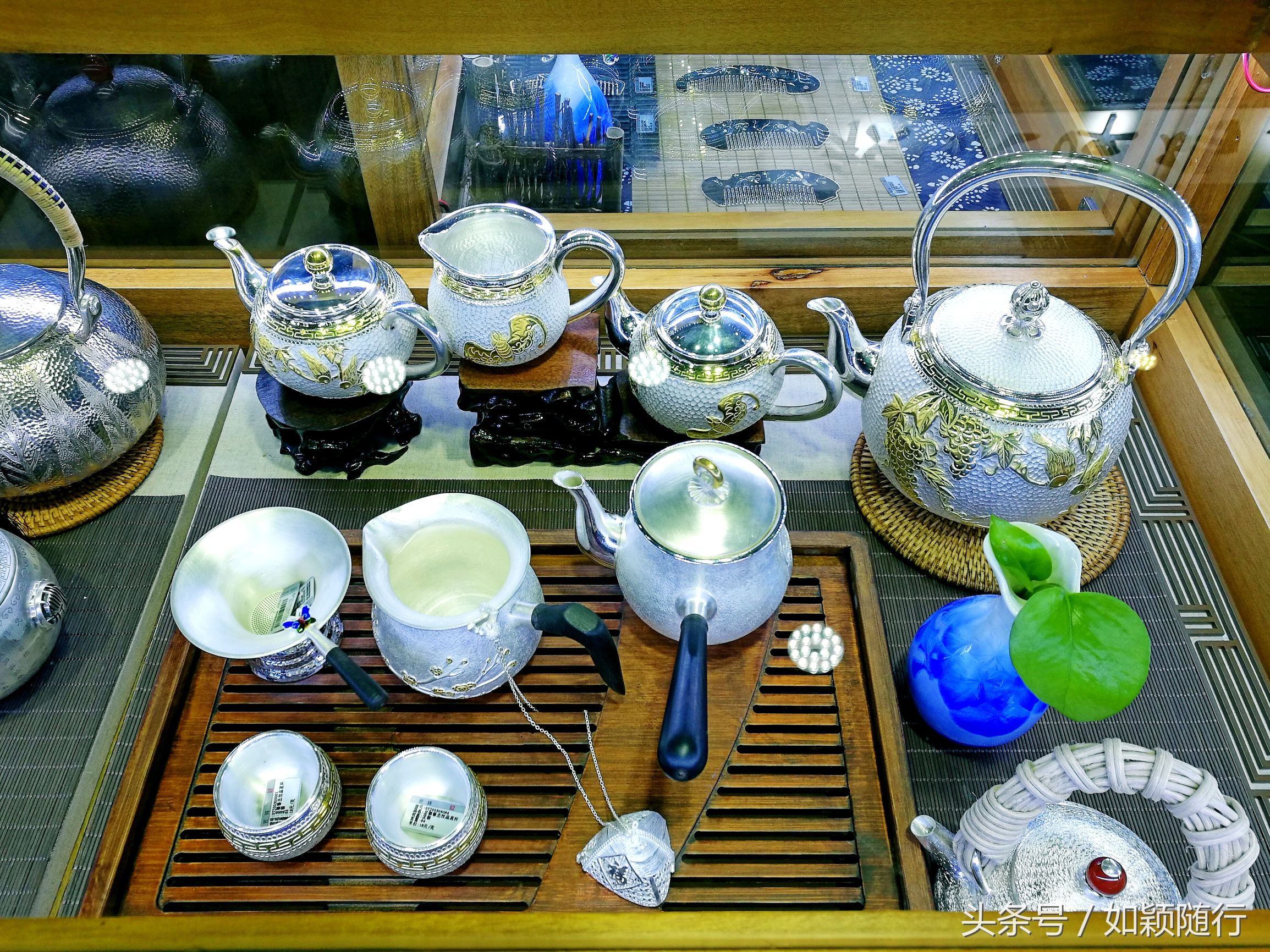 北京烟袋斜街～600年的历史文化名街古香古色京韵味十足