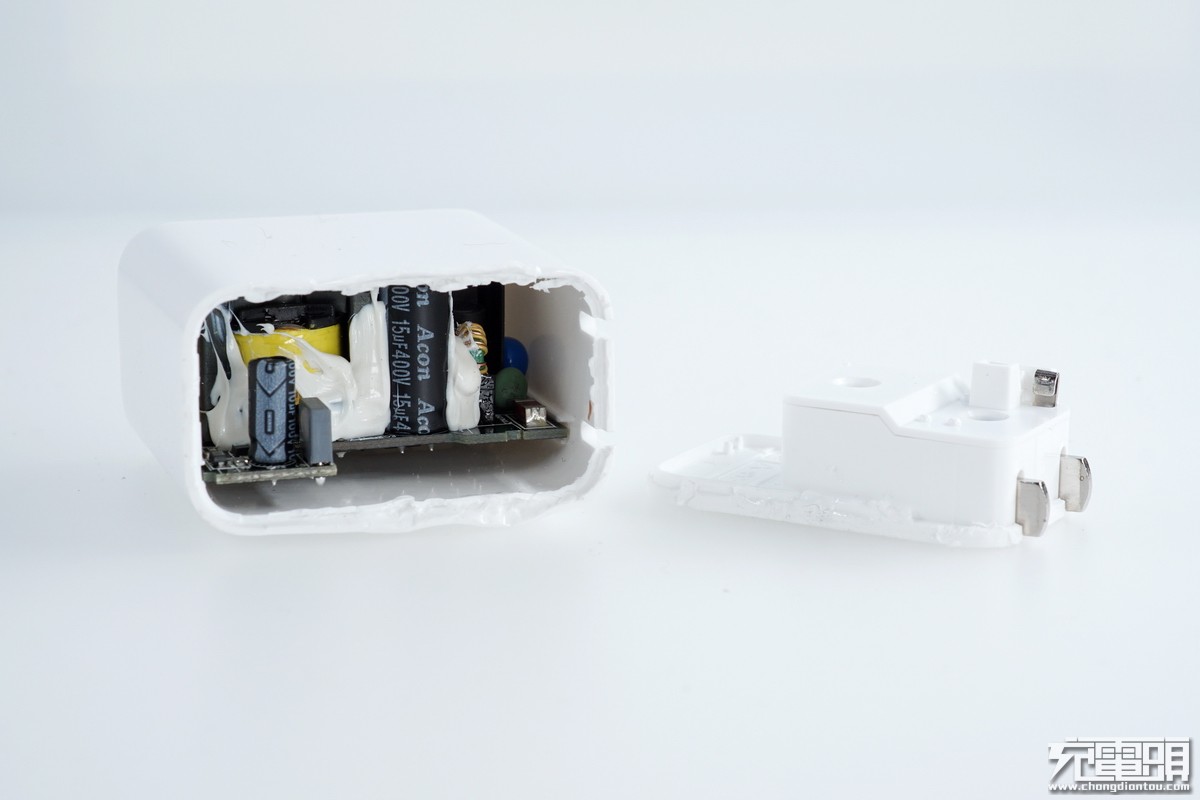 小米65w充电器cdq07zm拆解,充电器cdq03zm和ado7zw有什么不同