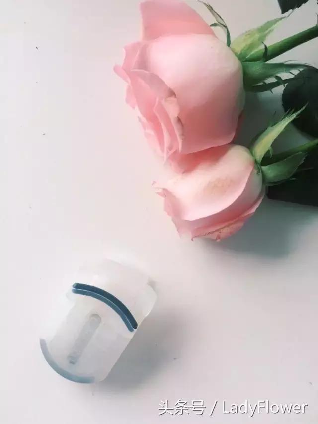 女神化妆包常备好物，分分钟帮你扑倒男神