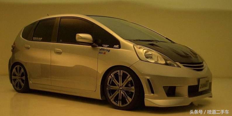 如何用三台华为的钱，买一台遮风挡雨的车