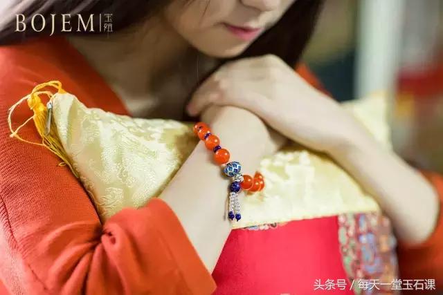 十二星座适合戴什么手串,十二星座手串排行榜