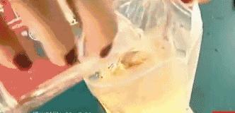 25岁男孩吃外卖吃出胃癌,长期吃泡面会胃穿孔吗