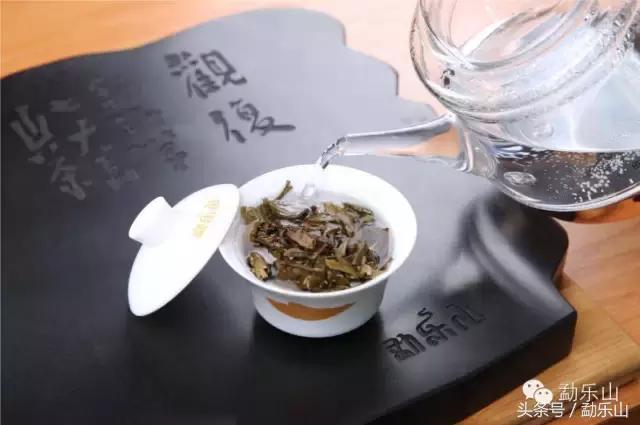 车内品茶氛围,怎样在家营造一种饮茶的氛围