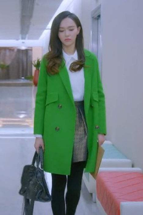 赵丽颖与张天爱谁美,赵丽颖景甜张柏芝同穿一件红裙