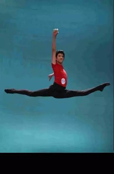 舞蹈失误如何化解,舞蹈表演失误