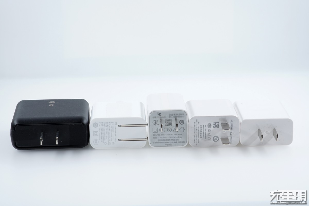 小米65w充电器cdq07zm拆解,充电器cdq03zm和ado7zw有什么不同