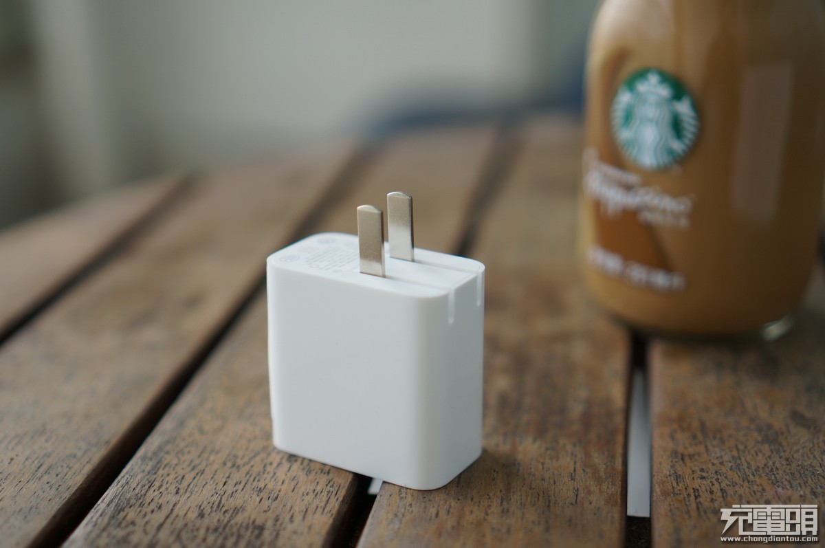 小米65w充电器cdq07zm拆解,充电器cdq03zm和ado7zw有什么不同