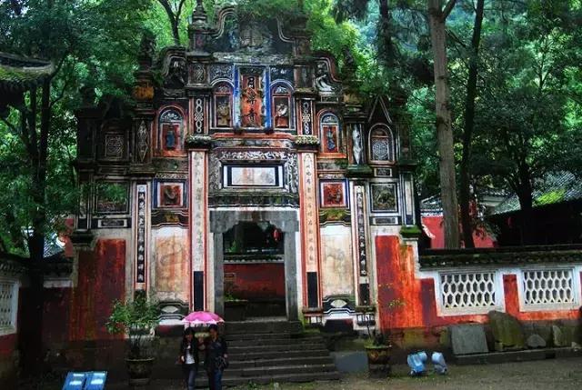 贵州省各县区经济排名,贵州地区总值多少