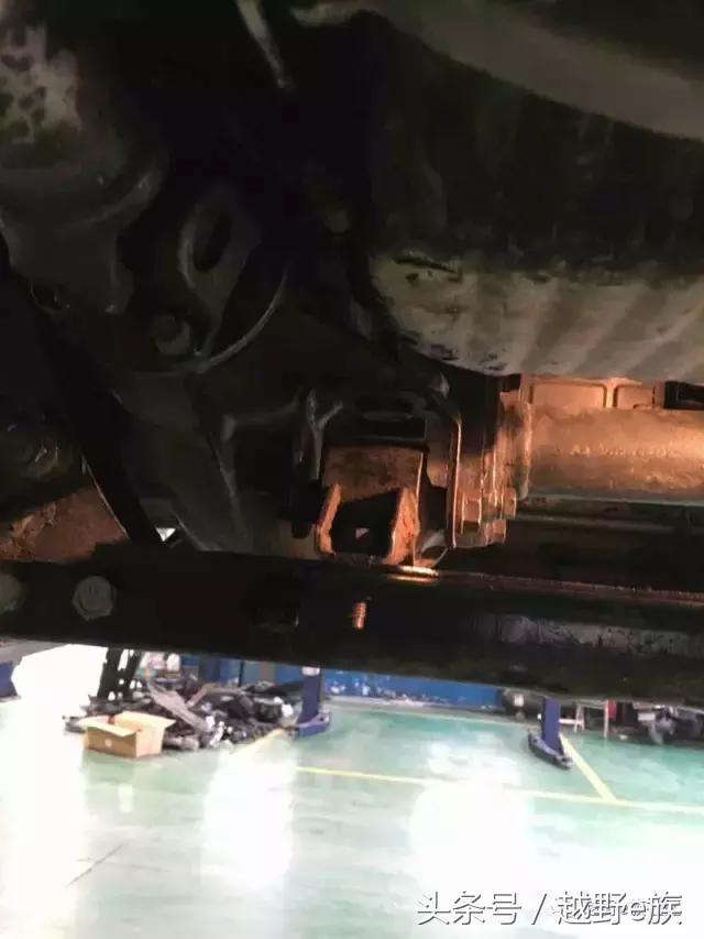 2015猎豹黑金刚四驱,黑金刚机械四驱怎么操作