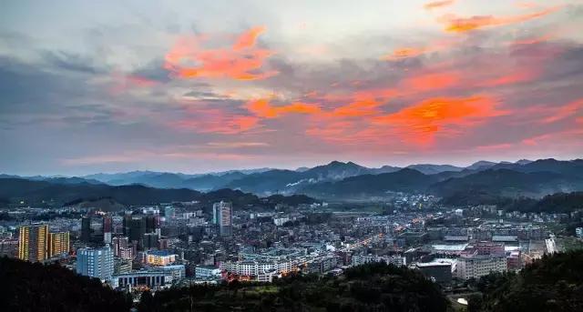 贵州省各县区经济排名,贵州地区总值多少