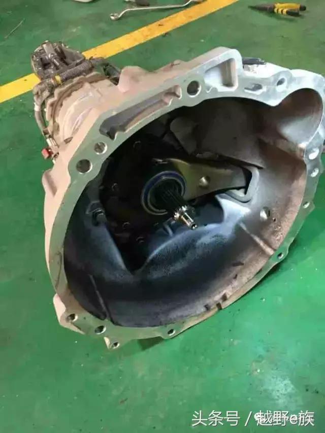 2015猎豹黑金刚四驱,黑金刚机械四驱怎么操作