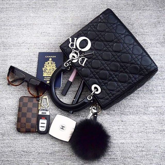 爱情会过期歌曲,爱情会过期跟谁都一样