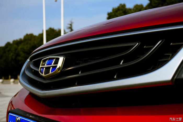 吉利帝豪gl10万公里还值得购买不,一八年吉利帝豪gl的优缺点