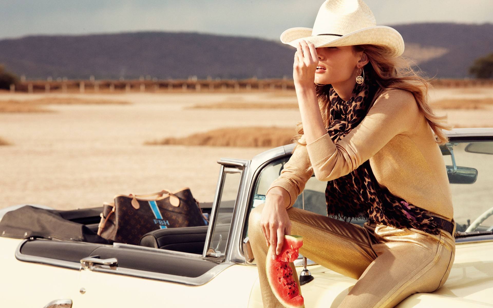 路易威登男手链怎么辨别真假 (路易威登怎么辨别真假)