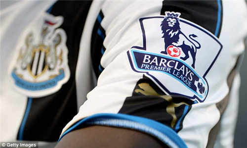 驻英记者王懿偲：植绒，胶印，英超球衣号码演变史