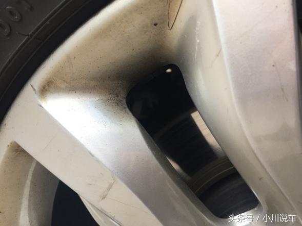 汽车轮毂铁锈斑怎么处理,轮毂边缘氧化腐蚀怎么清除