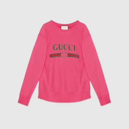 李宇春潮穿GUCCI，学陈奕迅、李易峰穿粉色耍萌