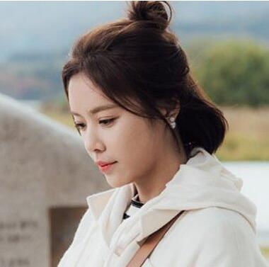 小学生短发扎丸子头简单霸气,9款适合短发女生的简单扎发图片