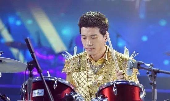 讲金融故事的视频,讲精彩的金融故事